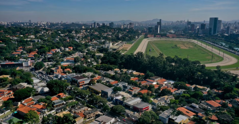 Integração de plataformas: Em um único ambiente de experiência, os usuários organizam suas vidas, sem necessidade de abrir vários aplicativos e plataformas digitais.