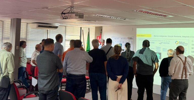 a startup realiza encontros para ativar territórios e implementar bairros inteligentes